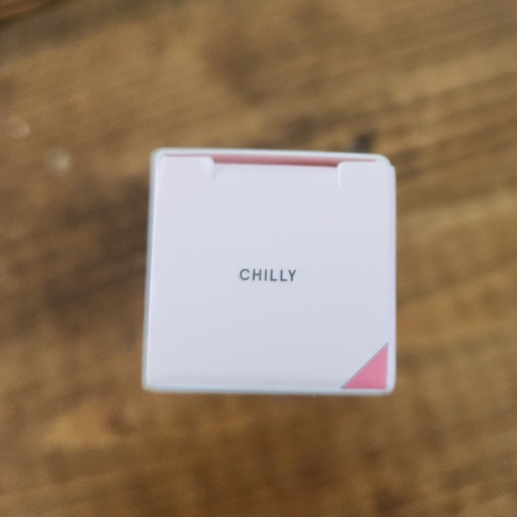 Glossier And Burt's Bees Lip Bundle (Unused & Unopened) - Picture 7 of 7